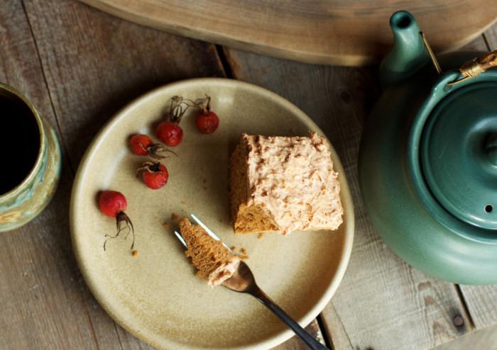 rose hip cake